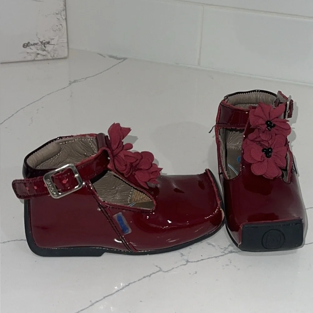 Stylish Burgundy Sandy Pingo Kids Shoes with Floral Accent